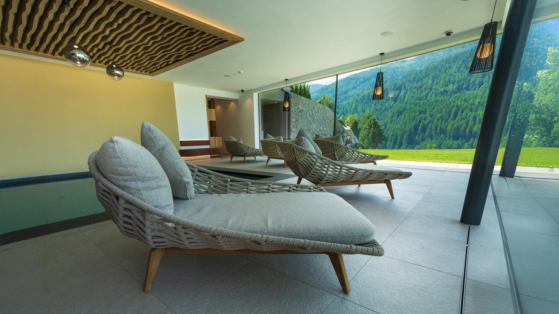 fanes_pool_002