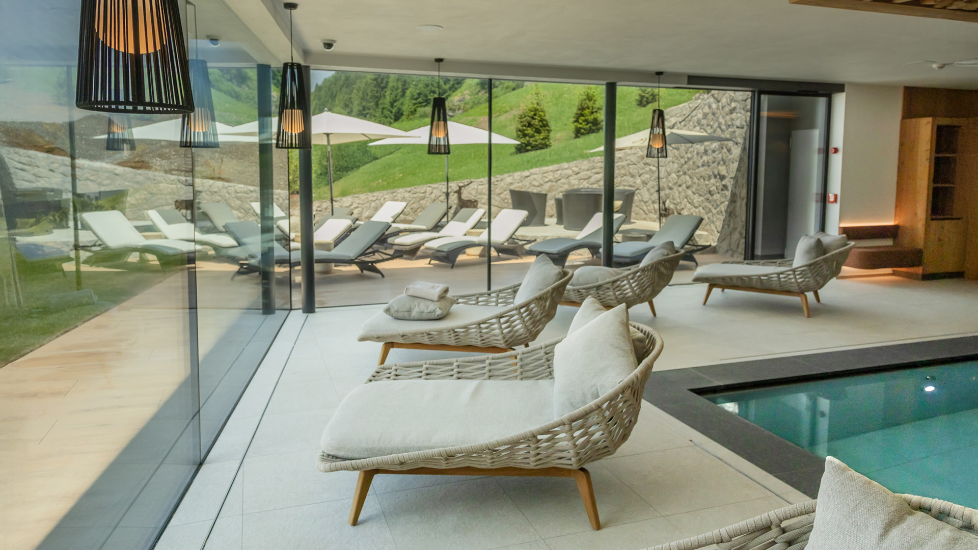 fanes_pool_005